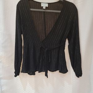 💥5/$15 Jun&Ivy Wrap Top Sz M